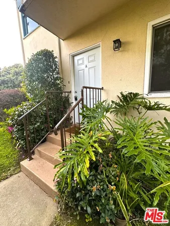 $2,895 | 2027 Euclid Street, Unit A, Santa Monica, CA 90405