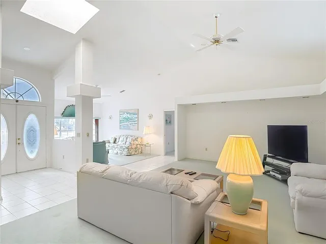 $369,000 | 13153 Coronado Drive, Spring Hill, FL 34609