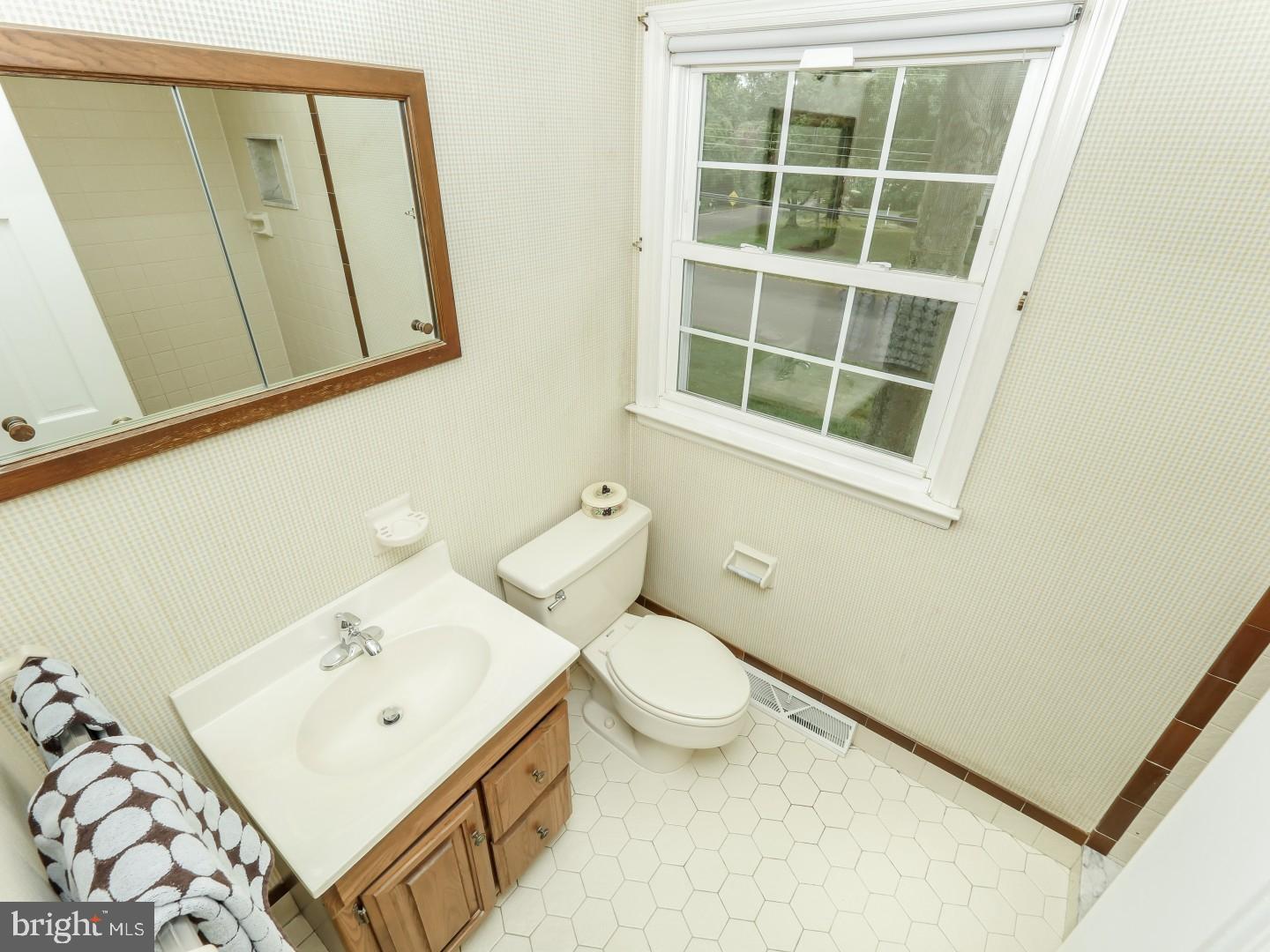 641 Kings Road Yardley, PA 19067 - Photo 14 of 23 Gallery Image 14