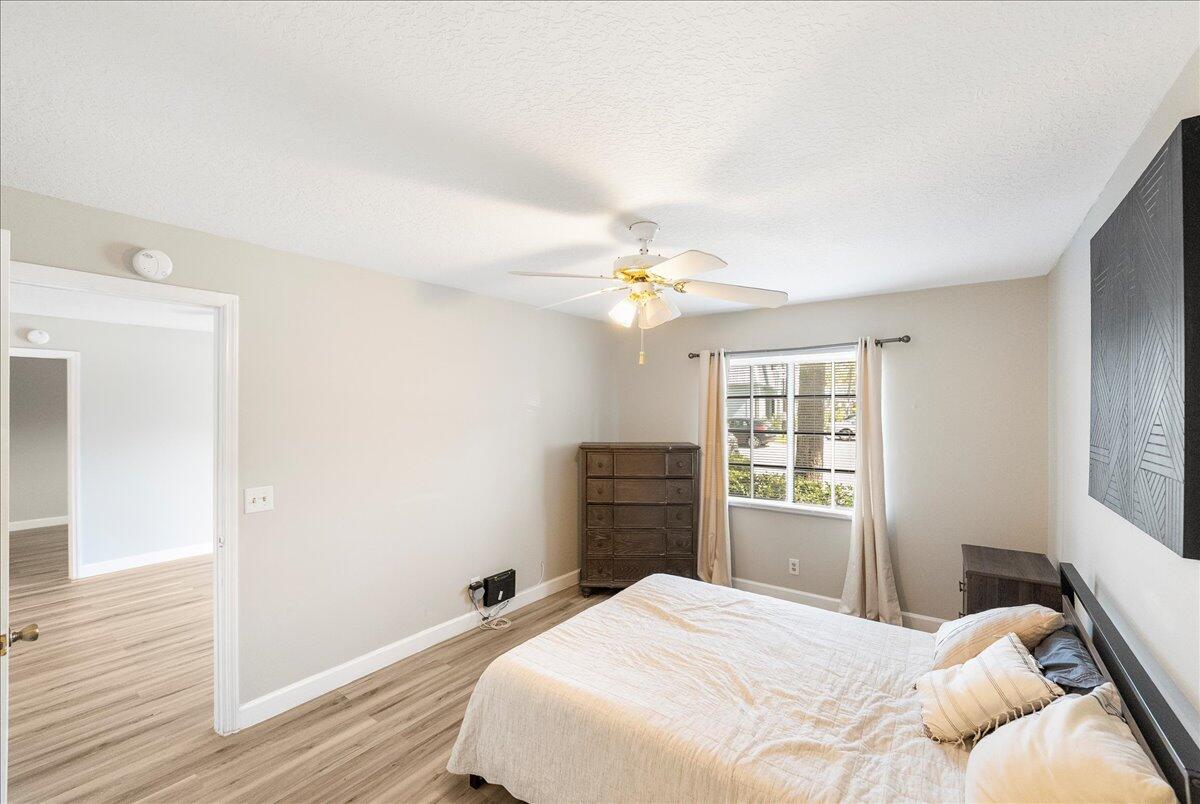 950 South Kanner Highway, Unit E4 Stuart, FL 34994 - Photo 7 of 33 05-DSC6482