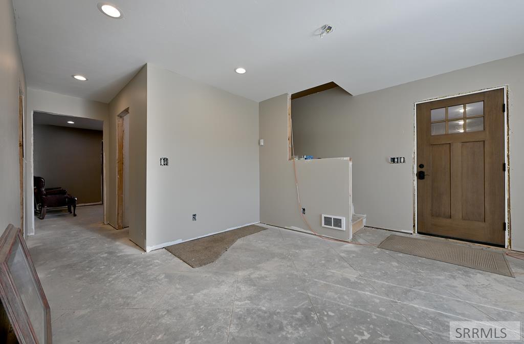 7243 Ards Road Tetonia, ID 83452 - Photo 27 of 37 Foyer Area by Garage Entrance