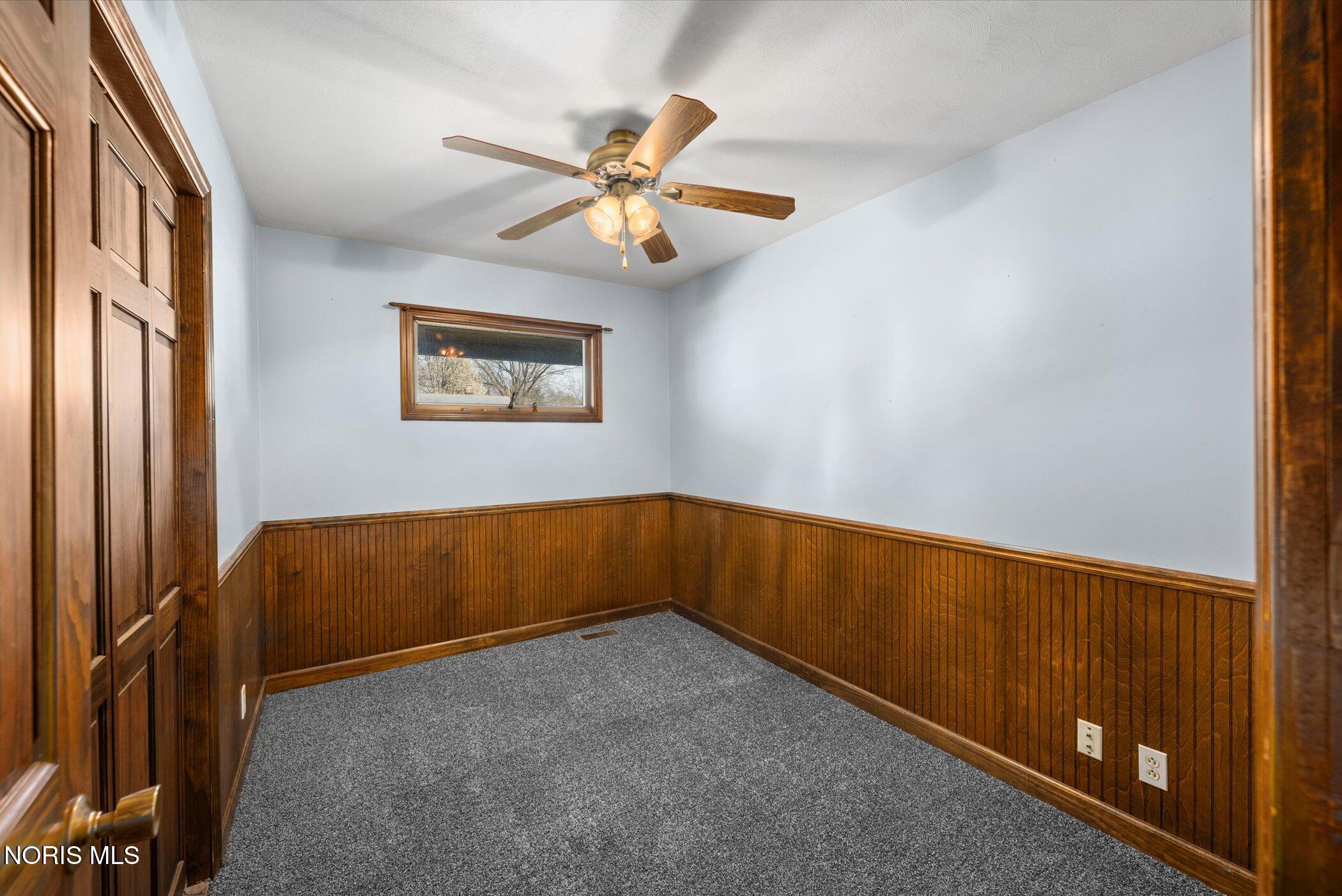3237 Waldmar Road Toledo, OH 43615 - Photo 9 of 27 10-DSC2481