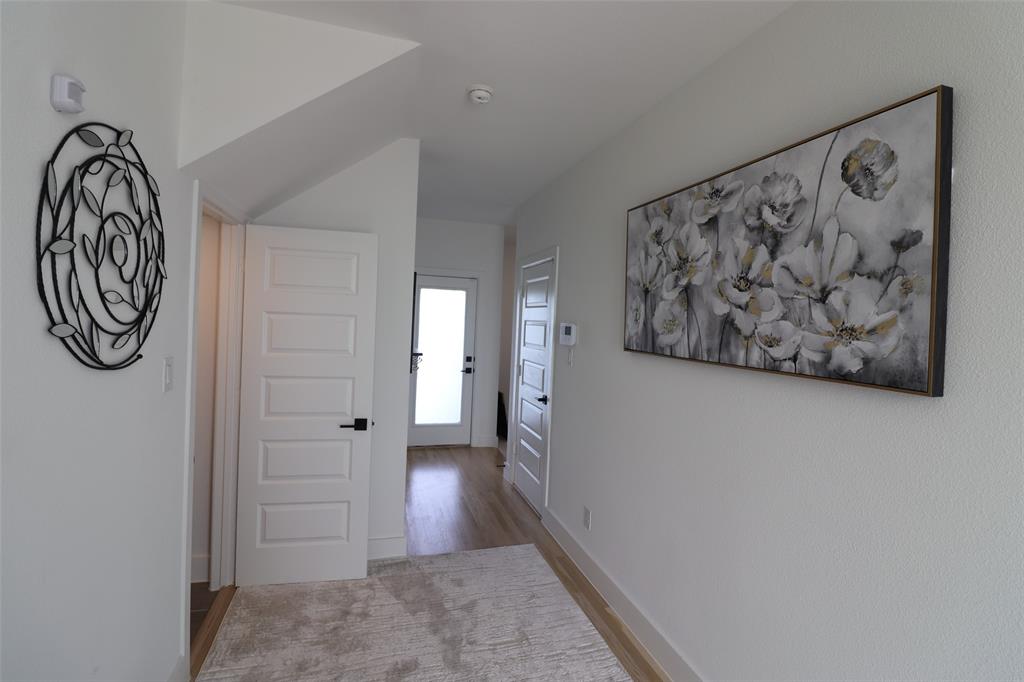 1205 Marc Place Rowlett, TX 75088 - Photo 4 of 30 a view of a hallway with entryway