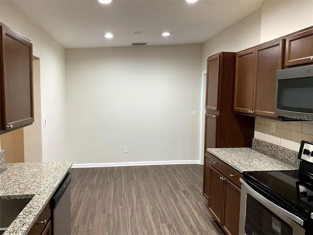 $2,650 | 201 South Triplet Lake Drive, Casselberry, FL 32707