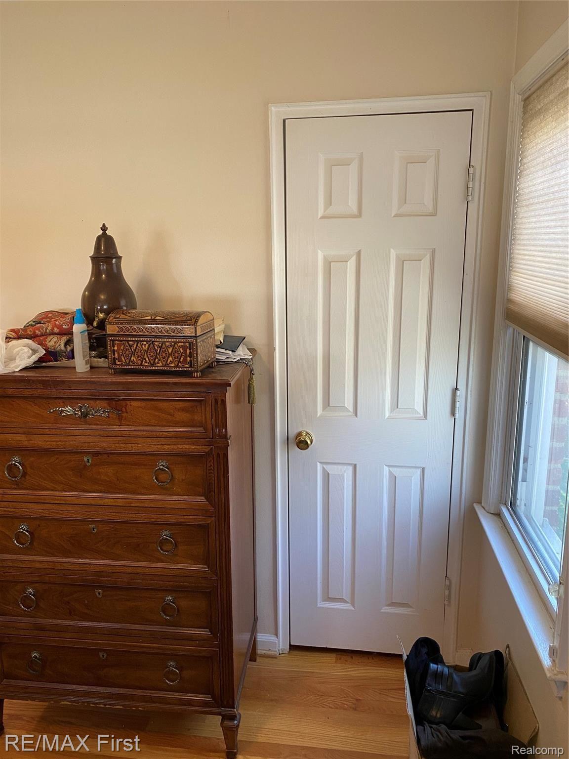 123 Normandy Road Royal Oak, MI 48073 - Photo 15 of 88 B1F20559-B5BD-4056-B194-028F853B90A5.jpeg