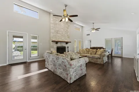 $650,000 | 28337 Leslie Pfeiffer Drive, Boerne, TX 78015