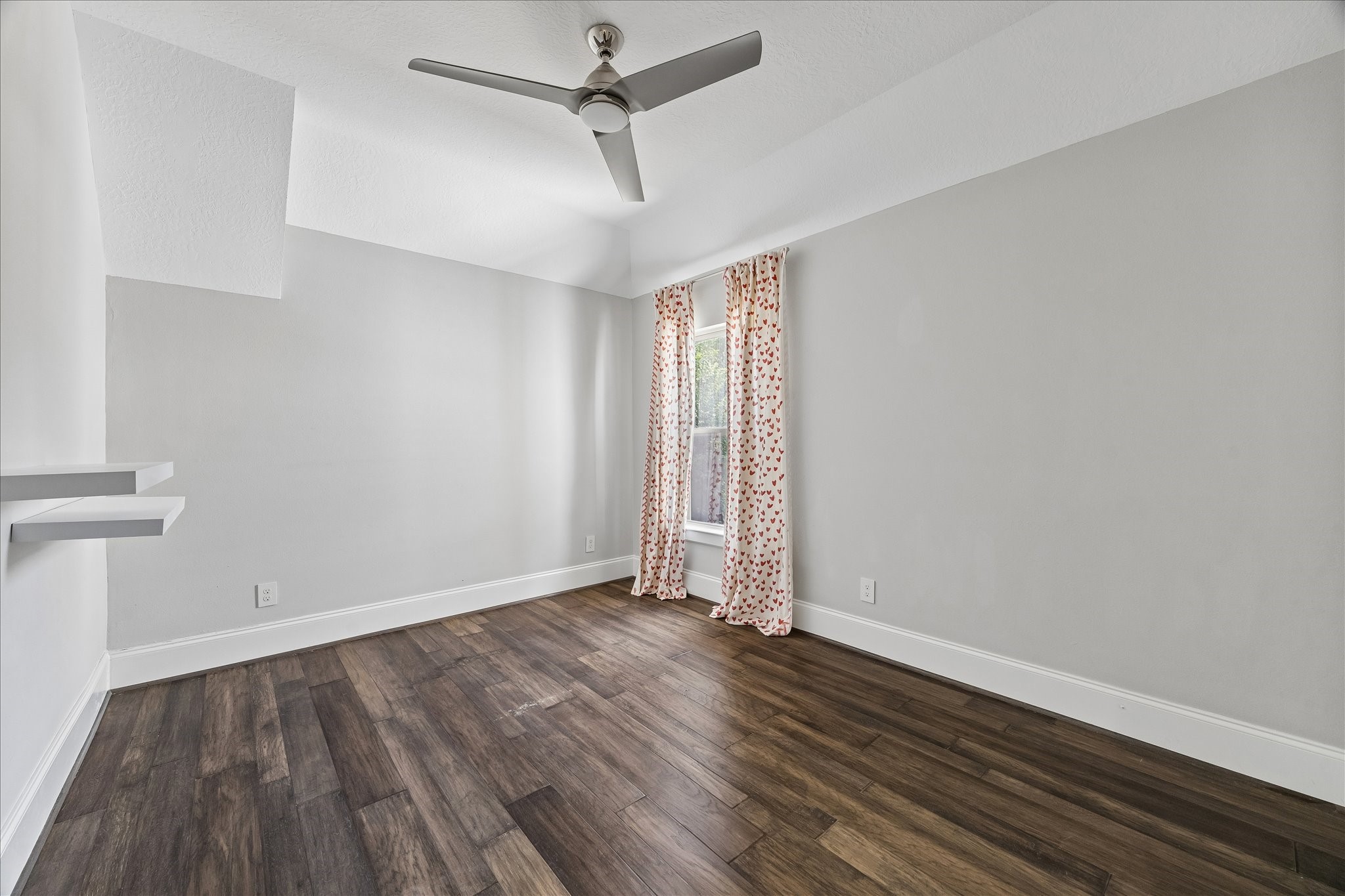 14855 Perthshire Road Houston, TX 77079 - Photo 37 of 43