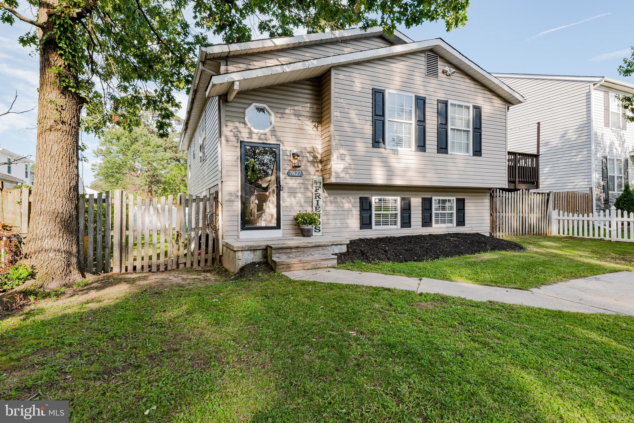 7827 East Shore Road Pasadena, MD 21122 - Photo 2 of 36 GREAT CURB APPEAL