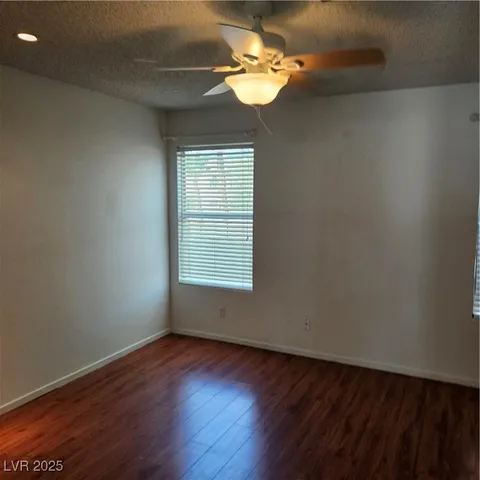 $1,910 | 9516 Wooden Pier Way, Las Vegas, NV 89117