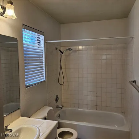 $1,950 | 9516 Wooden Pier Way, Las Vegas, NV 89117