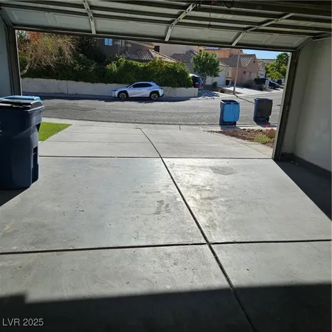 $1,910 | 9516 Wooden Pier Way, Las Vegas, NV 89117