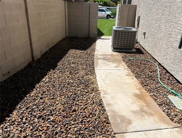 $1,950 | 9516 Wooden Pier Way, Las Vegas, NV 89117