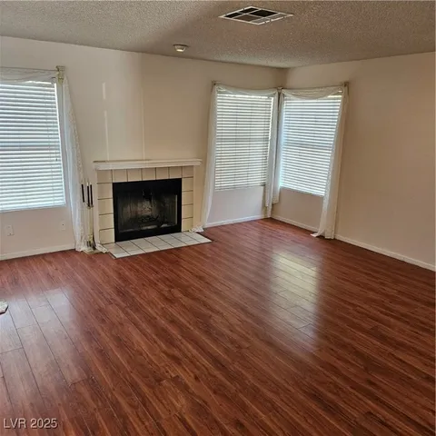 $1,910 | 9516 Wooden Pier Way, Las Vegas, NV 89117