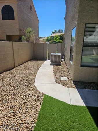 $1,950 | 9516 Wooden Pier Way, Las Vegas, NV 89117