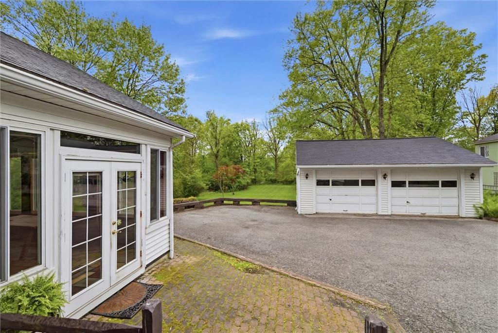 2907 Old Plank Road New Castle, PA 16105 - Photo 25 of 30 2-Car garage