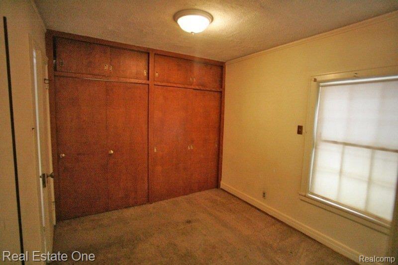 19600 Stratford Road Detroit, MI 48221 - Photo 13 of 22 19600 1st Floor B.R./Office