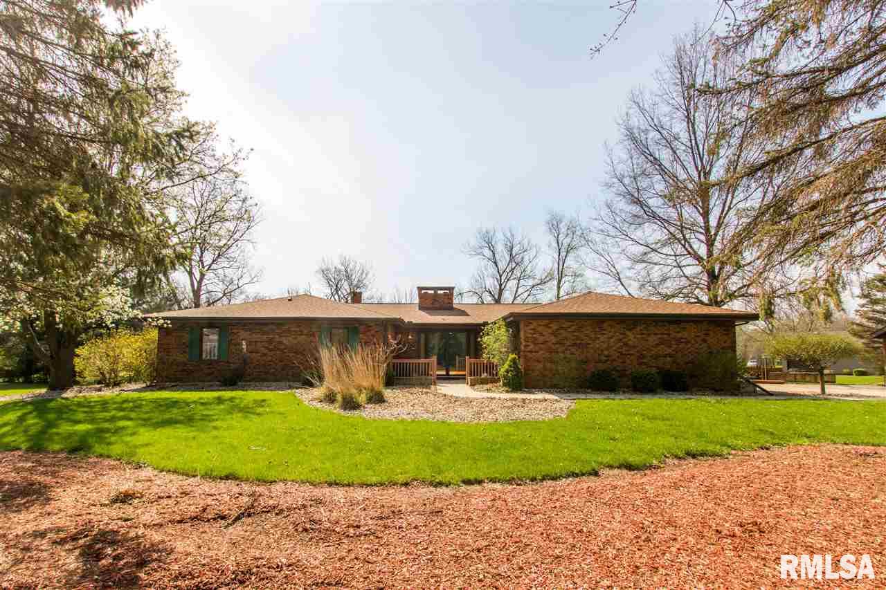 3940 South Autumn Drive Mapleton, IL 61547 - Photo 1 of 36