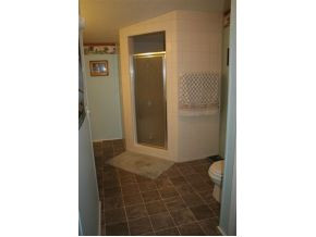 1842 St James Road Greeneville, TN 37743 - Photo 9 of 21 Tile walkin Shower