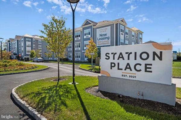 $2,540 | 400 East Oak Avenue, Unit 3302, Lawnside, NJ 08045