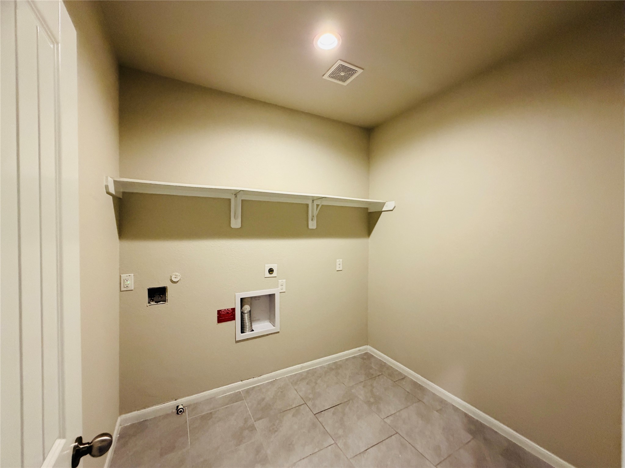 3318 Rainflower Springs Lane Rosenberg, TX 77471 - Photo 14 of 19 a view of utility room