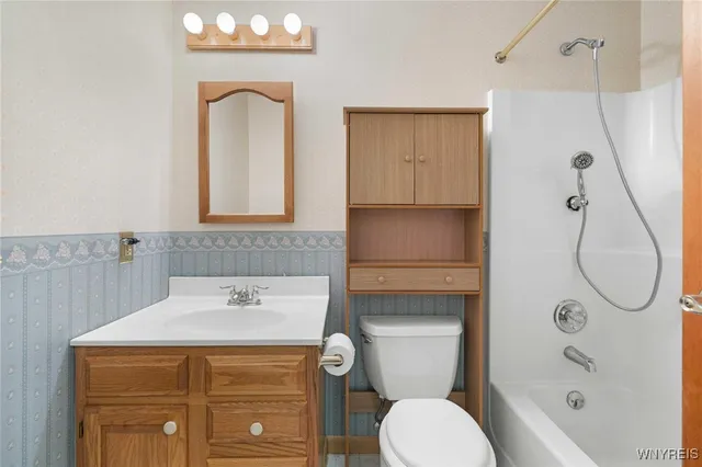 $349,999 | 378 Denrose Drive, Amherst, NY 14228