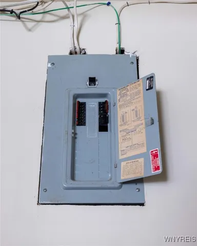 $349,999 | 378 Denrose Drive, Amherst, NY 14228