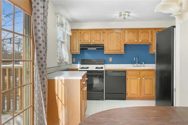 $349,999 | 378 Denrose Drive, Amherst, NY 14228