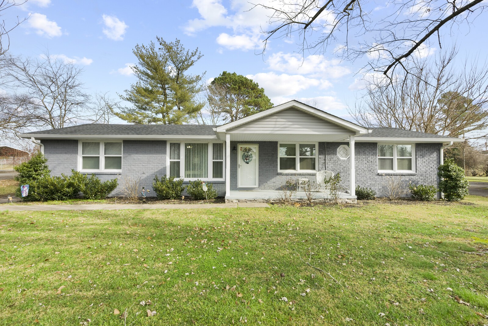 102 Lee Lane Springfield, TN 37172 - Photo 1 of 19 Gallery Image 1