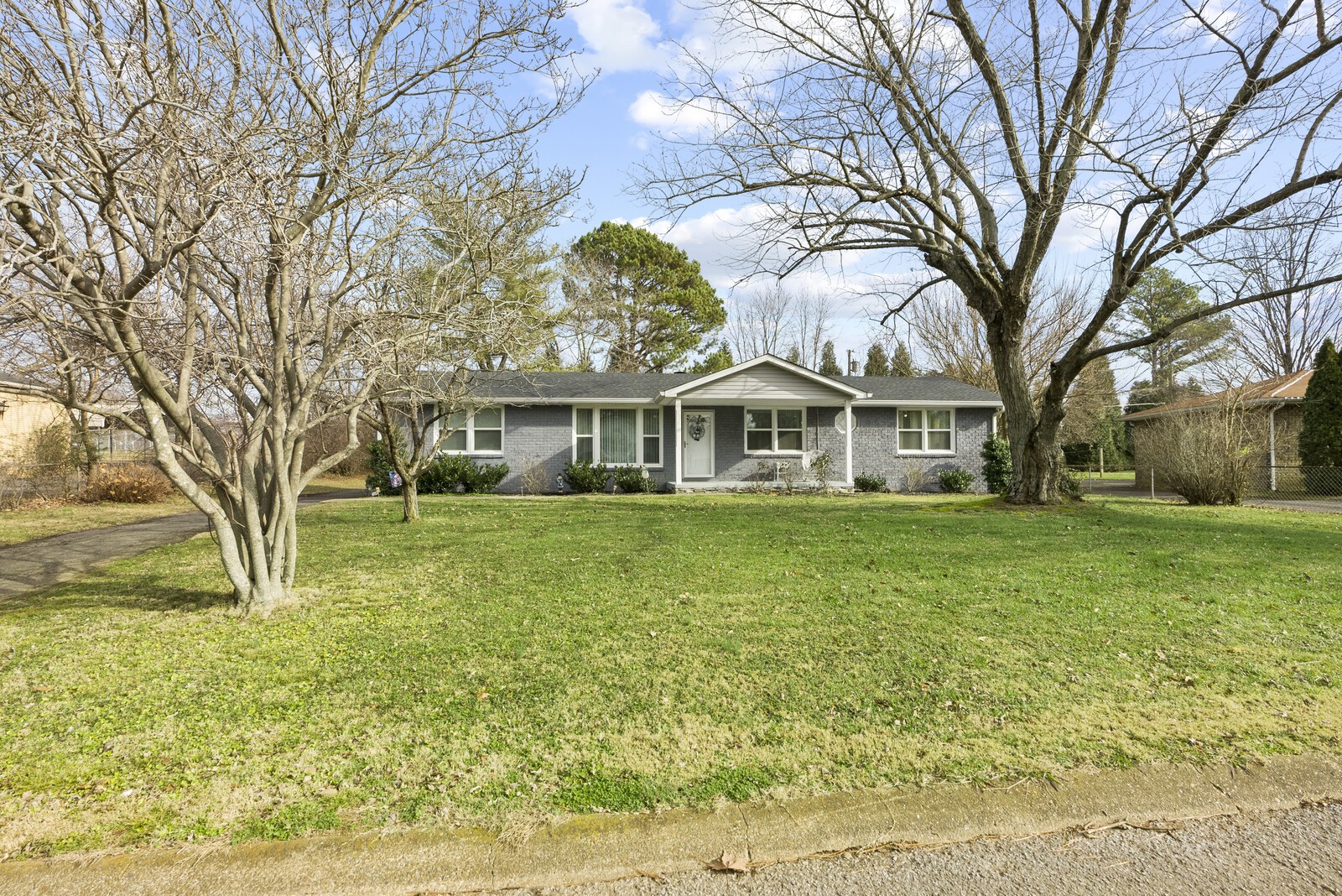 102 Lee Lane Springfield, TN 37172 - Photo 2 of 19 Gallery Image 2