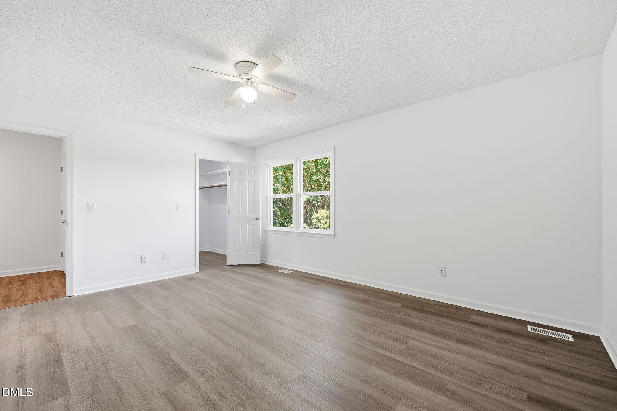 6901 Saxby Court Raleigh, NC 27613 - Photo 19 of 43 32-web-or-mls-IMG_0359