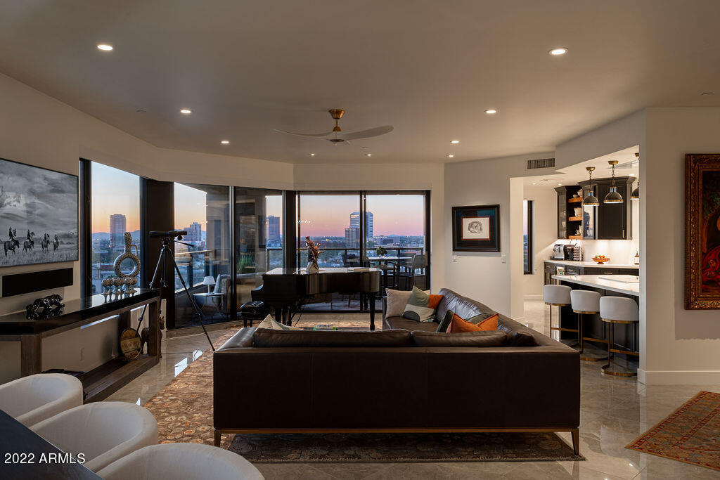 1040 East Osborn Road, Unit 804 Phoenix, AZ 85014 - Photo 24 of 27 AustinLaRuePhotography(22of27)
