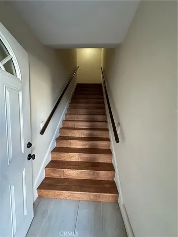 $2,295 | 661 Ivy Street, Glendale, CA 91204