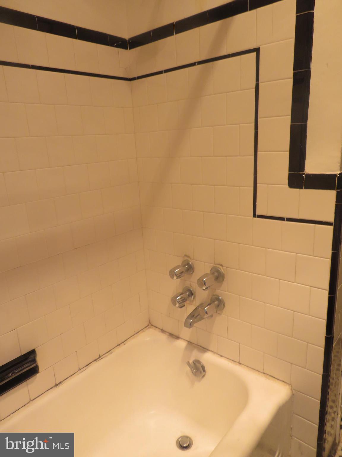 4655 Harcourt Road Baltimore, MD 21214 - Photo 28 of 37 Gallery Image 28