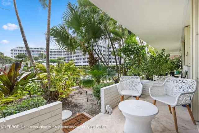 a view of outdoor space yard and patio