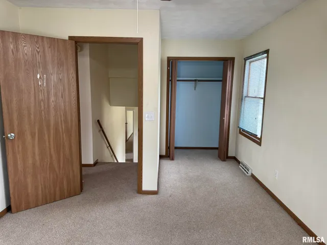 $2,100 | 2107 Tanglefoot Lane, Bettendorf, IA 52722