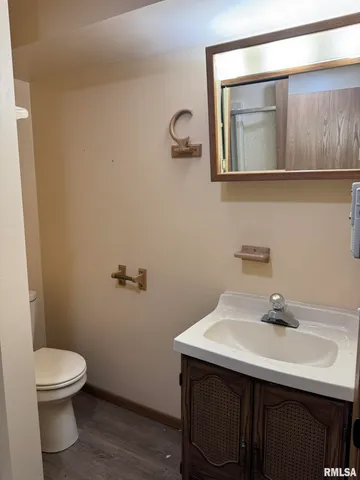 $2,100 | 2107 Tanglefoot Lane, Bettendorf, IA 52722