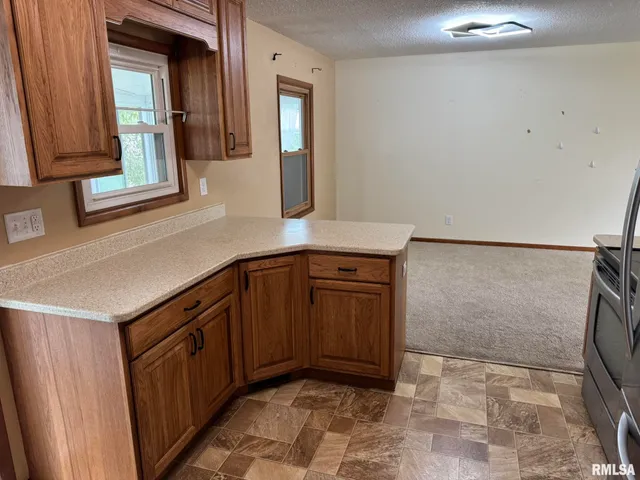 $2,100 | 2107 Tanglefoot Lane, Bettendorf, IA 52722