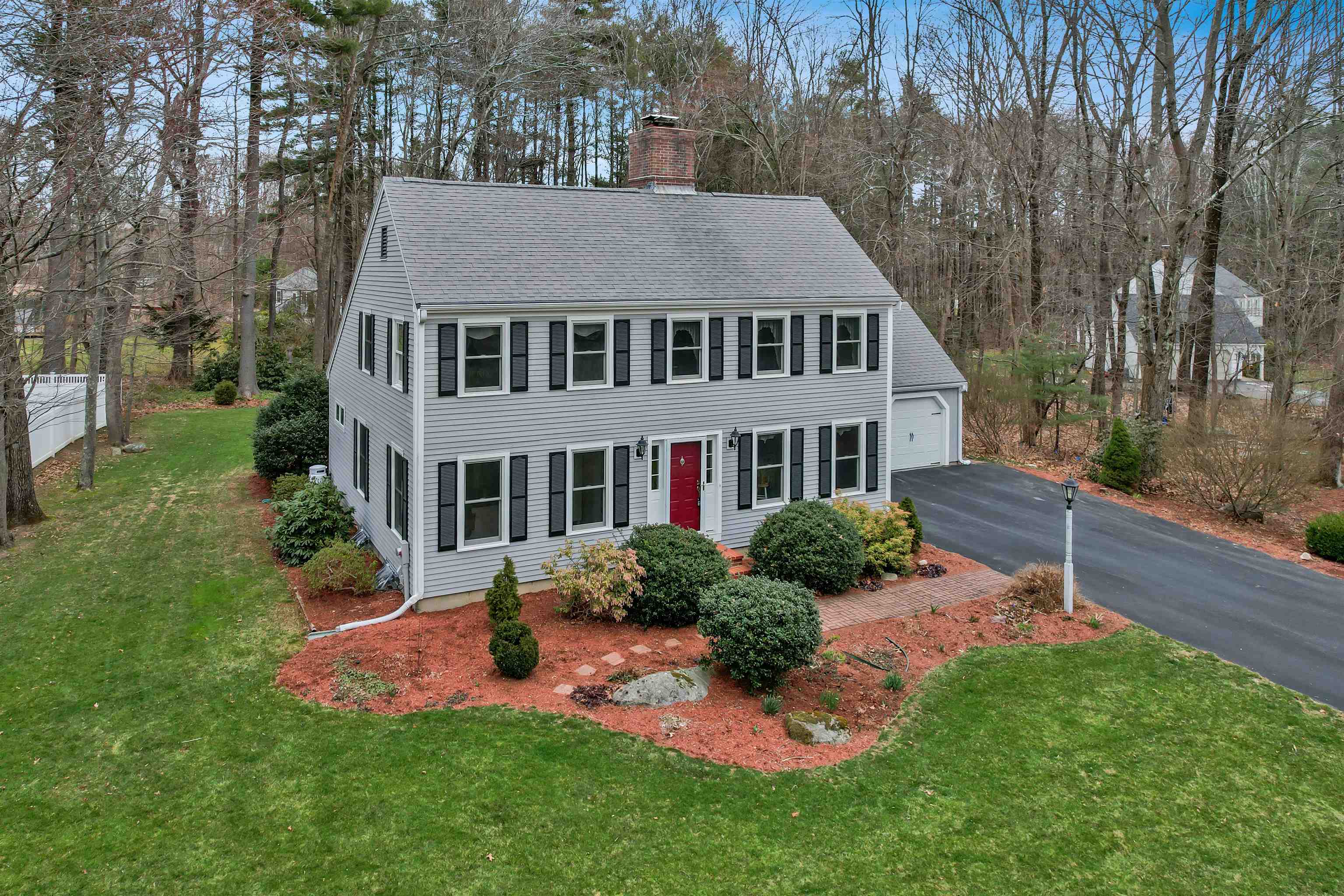 6 Hunter Place Exeter, NH 03833 - Photo 2 of 40