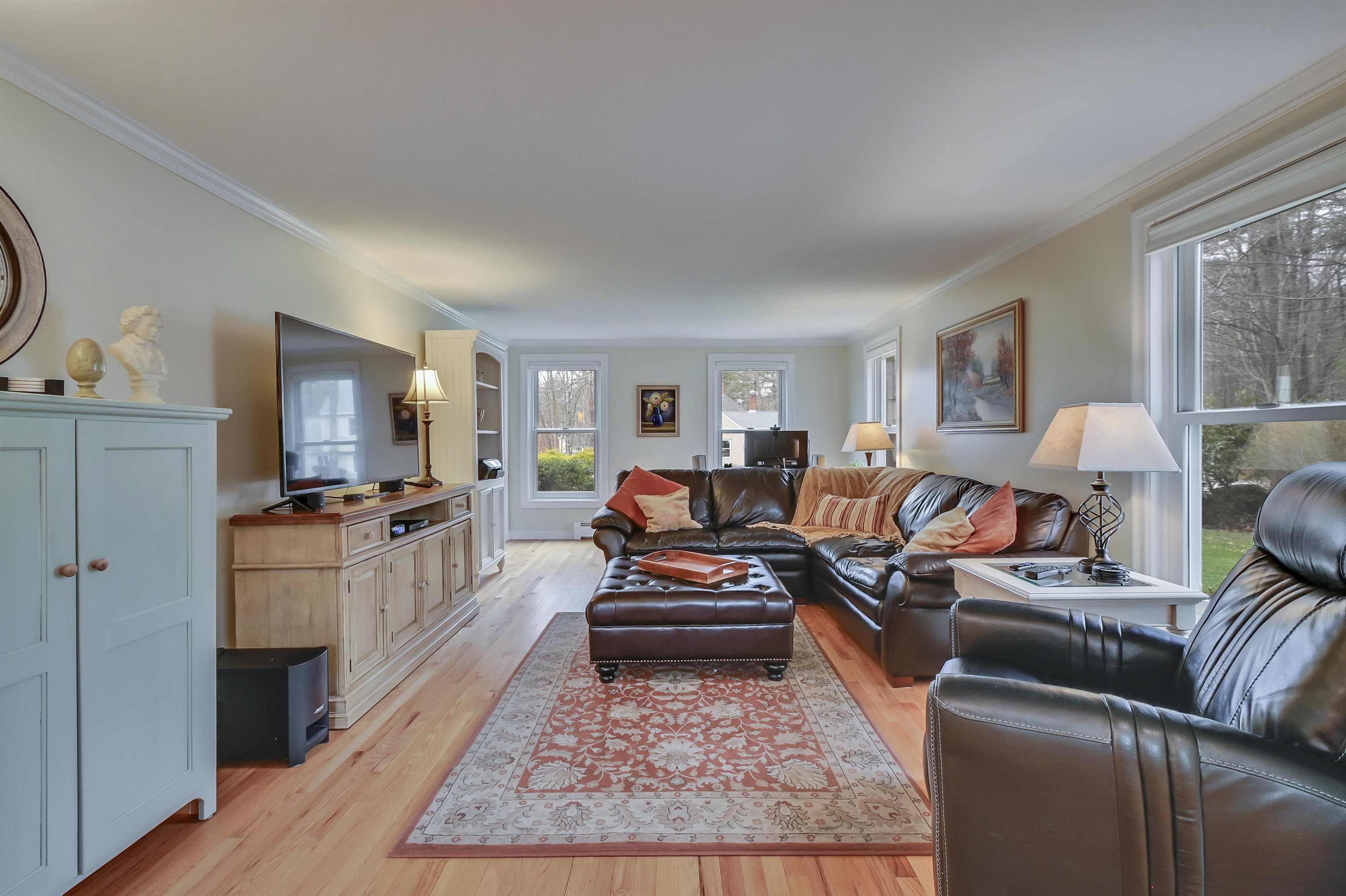 6 Hunter Place Exeter, NH 03833 - Photo 5 of 40