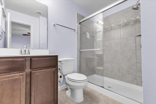 a view of a window in an empty room