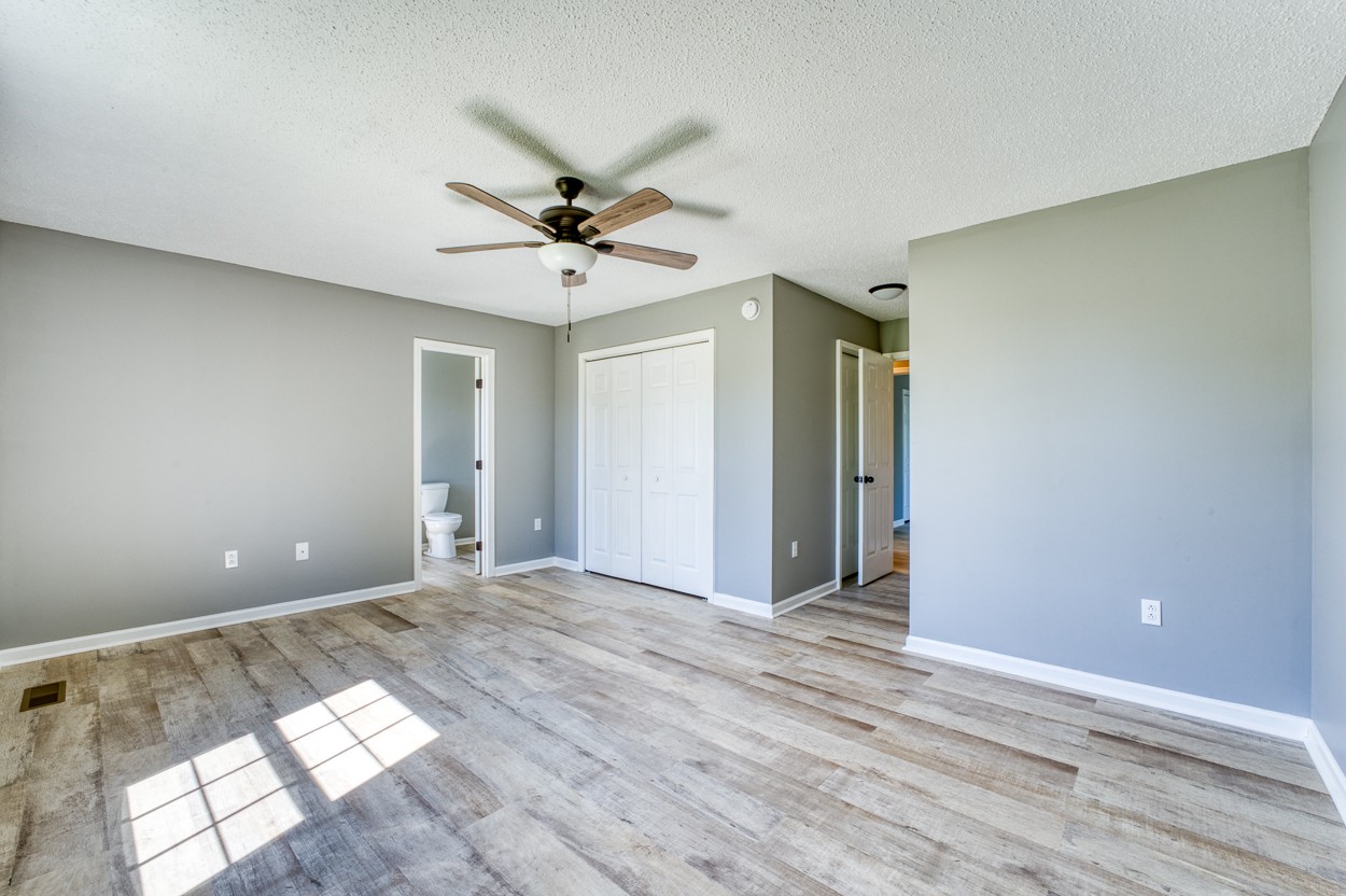 1464 Little Dry Creek Road Pulaski, TN 38478 - Photo 14 of 26 a view of entryway