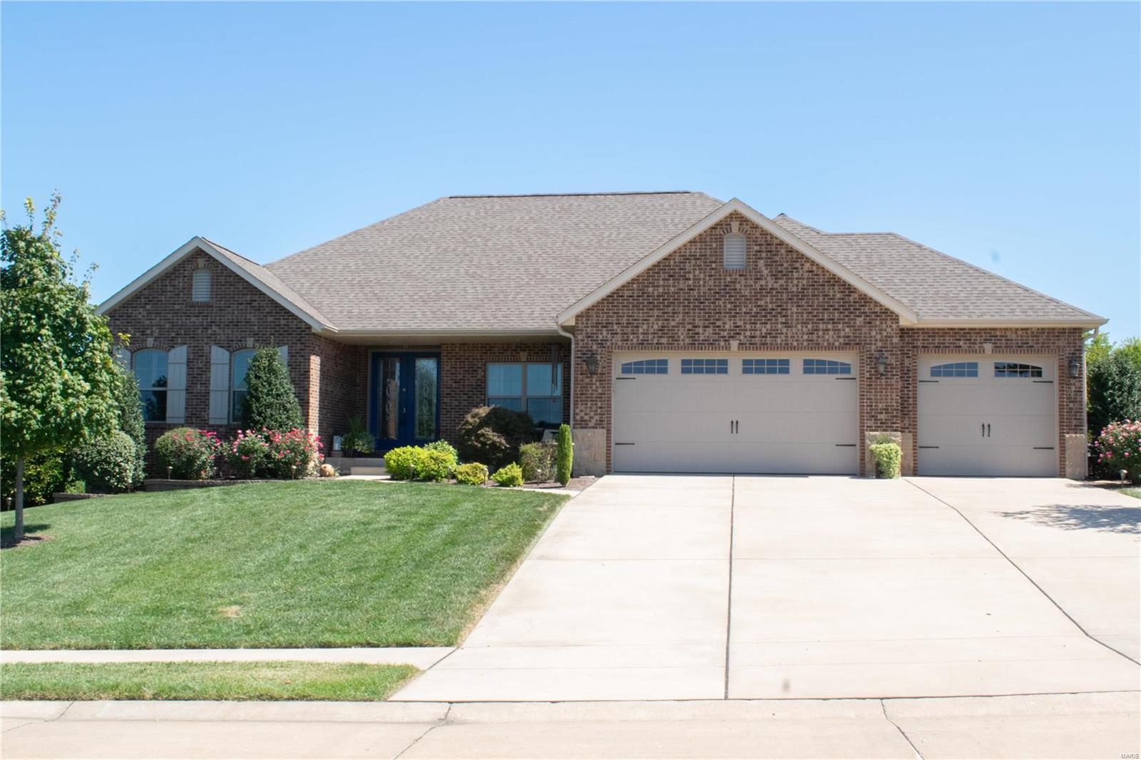 1500 Clover Ridge Columbia, IL 62236 - Photo 2 of 76