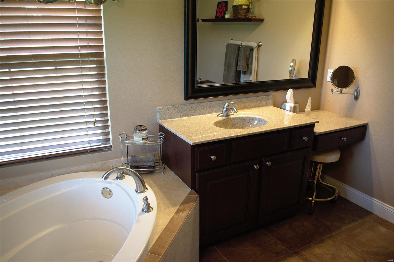 1500 Clover Ridge Columbia, IL 62236 - Photo 34 of 76