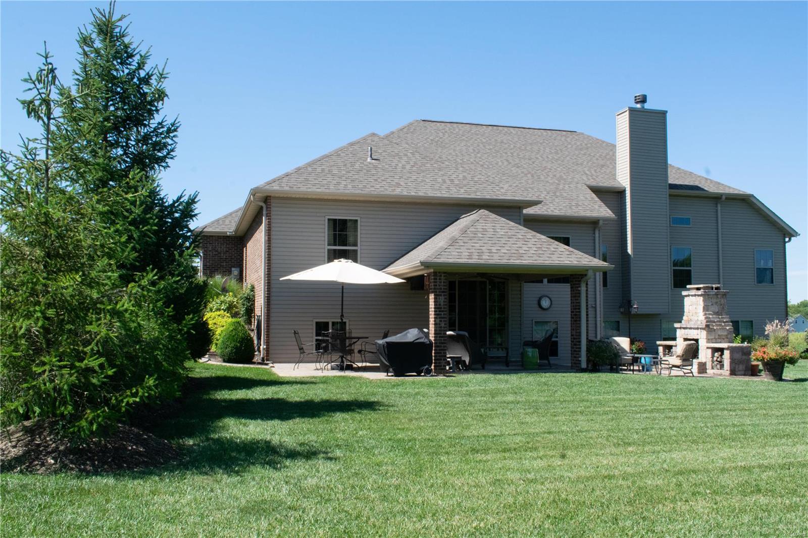 1500 Clover Ridge Columbia, IL 62236 - Photo 5 of 76