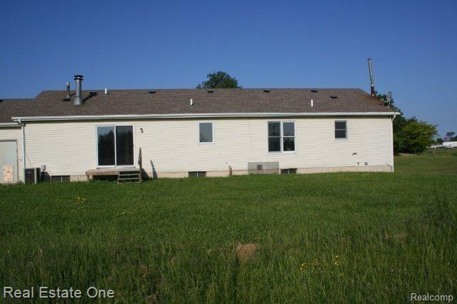 4784 Hogback Road Fowlerville, MI 48836 - Photo 5 of 18 Rear Exterior