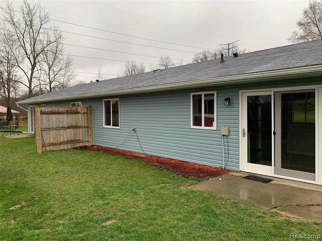 10497 Stelzer Road Howell, MI 48855 - Photo 27 of 31