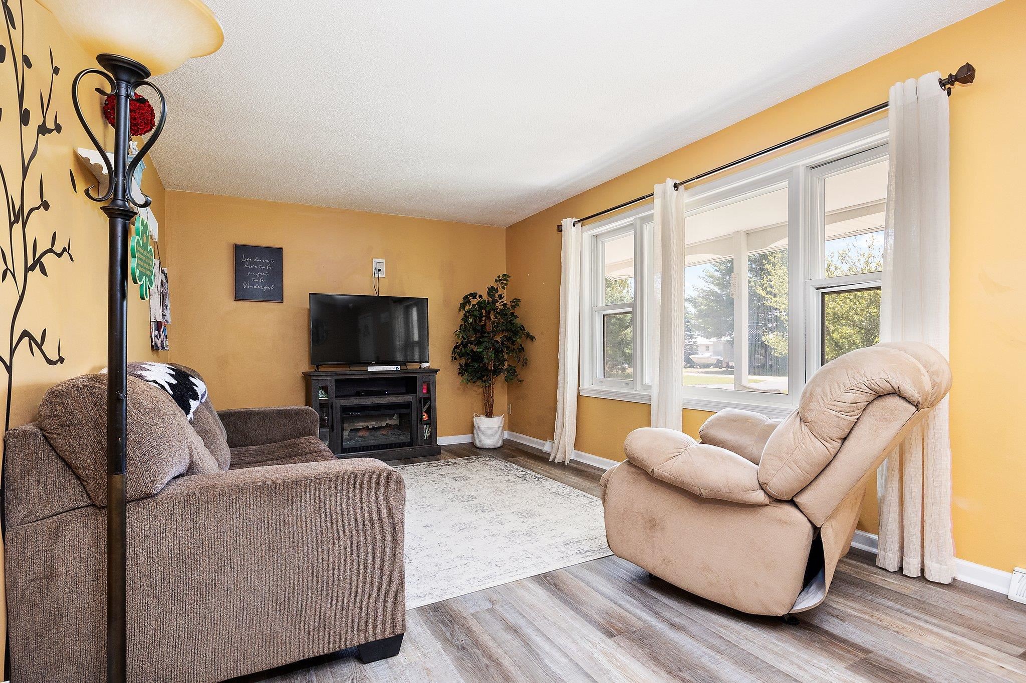1768 Sawyer Road Traverse City, MI 49685 - Photo 6 of 55 1903358-5.JPG