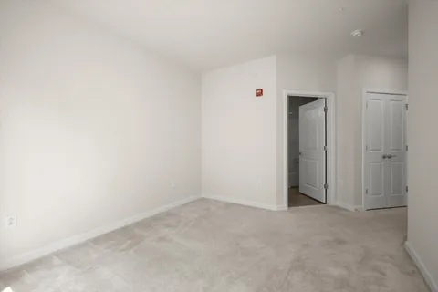 $635,000 | 3985 Norton Place, Unit 101, Fairfax, VA 22030