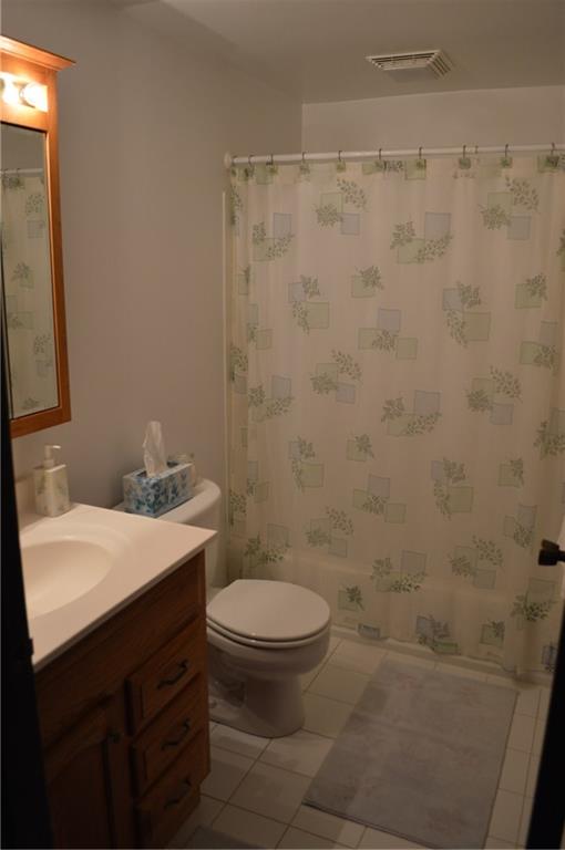 1105 Countryside Drive McKees Rocks, PA 15136 - Photo 8 of 11 Gallery Image 8