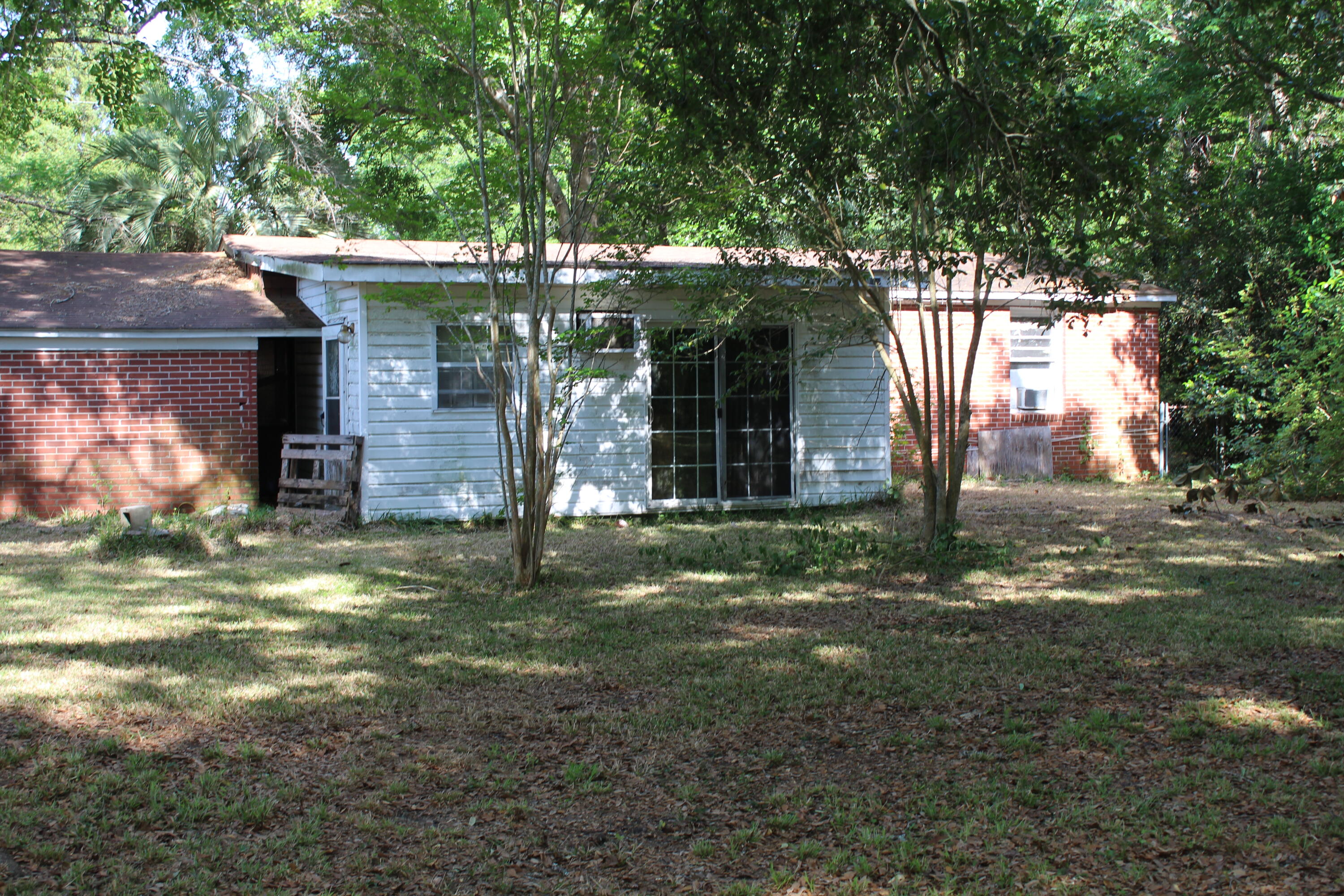 202 State Rd S-8-384 Goose Creek, SC 29445 - Photo 3 of 16 IMG_8401